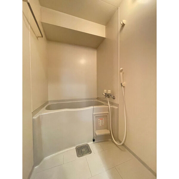 バス・シャワールーム　清潔感のある浴室です！