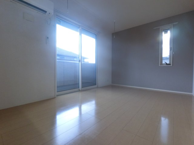 居室・リビング　※反転タイプ