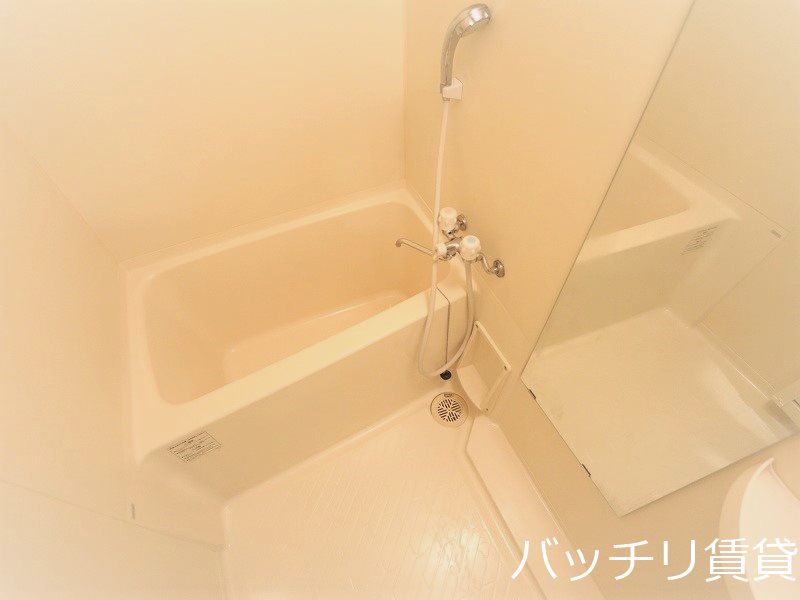 バス・シャワールーム　※別号室タイプの為、現状を優先いたします。