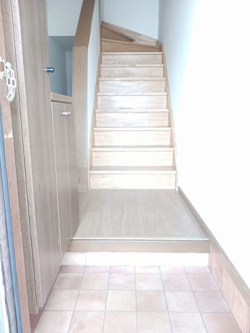 玄関　収納もある玄関です