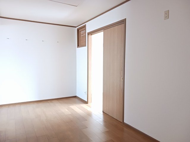 居室・リビング　使いやすい居間です