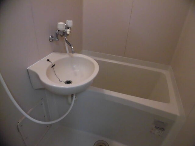 バス・シャワールーム　５０１　バスルーム