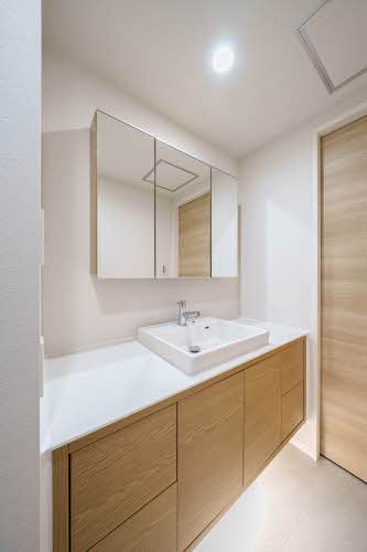 洗面設備　洗面化粧台