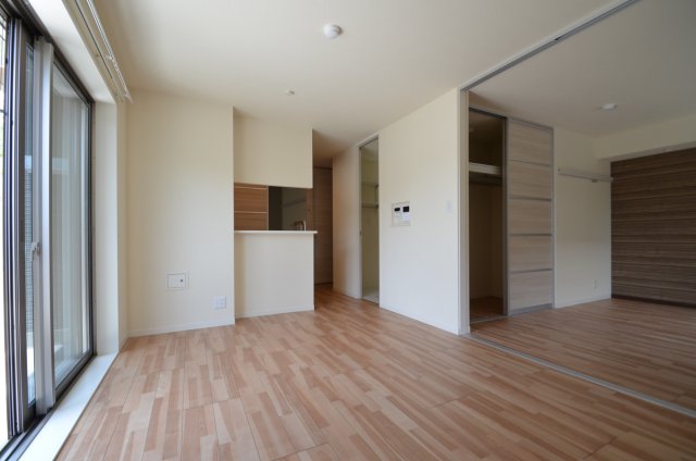 居室・リビング　１２．２帖のリビング