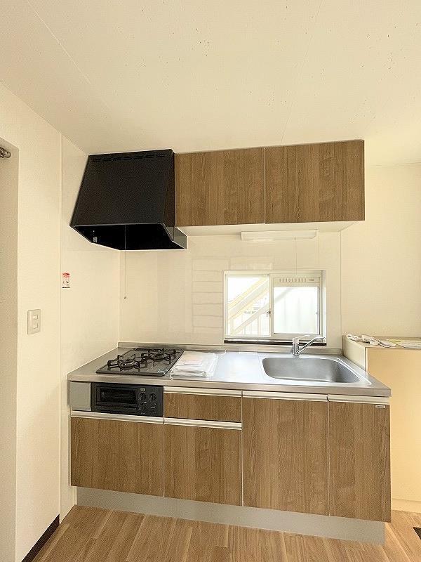 キッチン　システムキッチン・２口ガスコンログリル付き