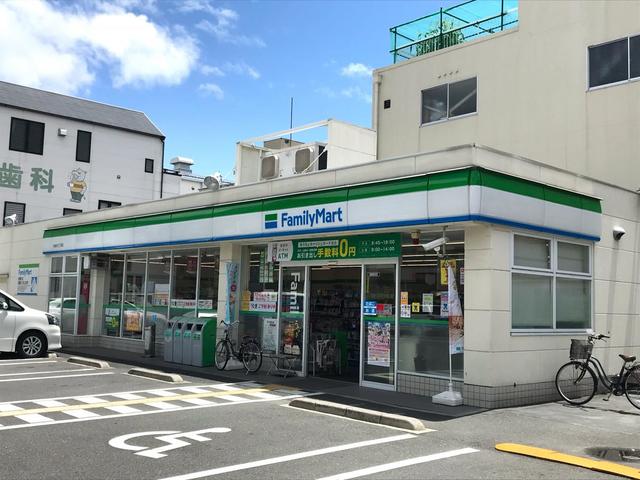 コンビニ　ファミリーマート今津中三丁目店（コンビニ）まで511m