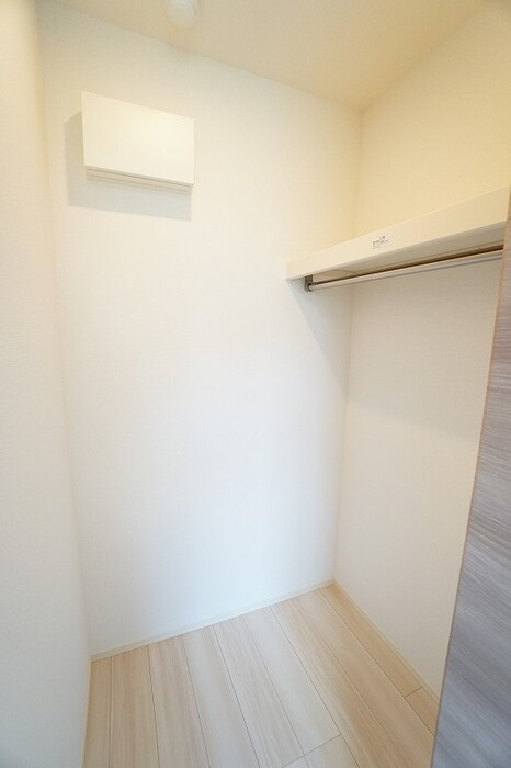 収納　ウォークインクローゼット