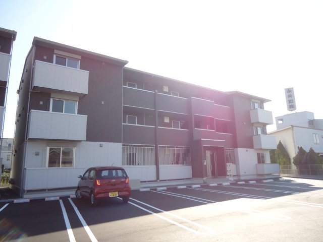 建物外観　D-グレイス　B棟・軽量鉄骨造