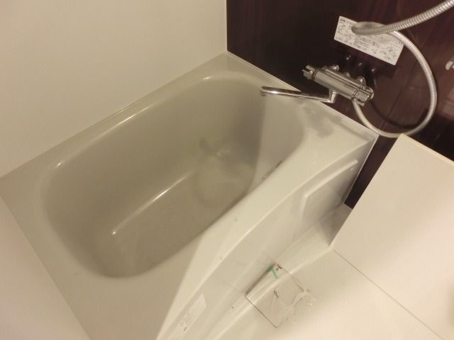 バス・シャワールーム　★ゆったりサイズのバスです★