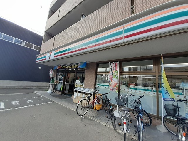 コンビニ　セブンイレブン仙台一高前店（コンビニ）まで571m