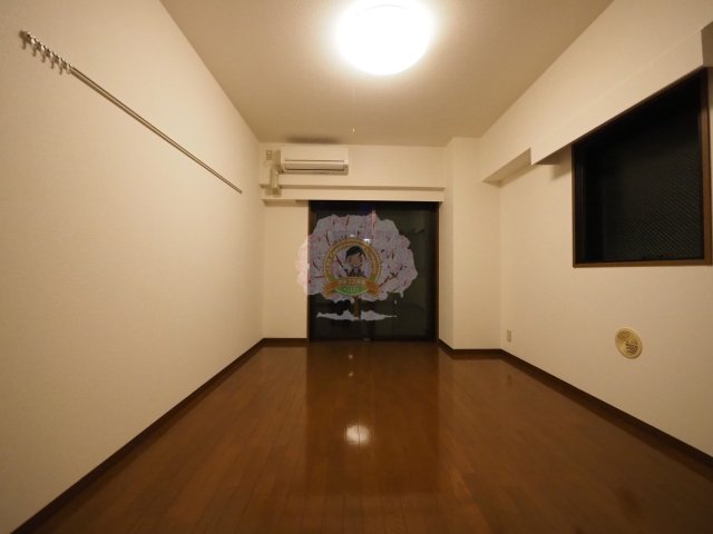 居室・リビング　別部屋参照・反転タイプ