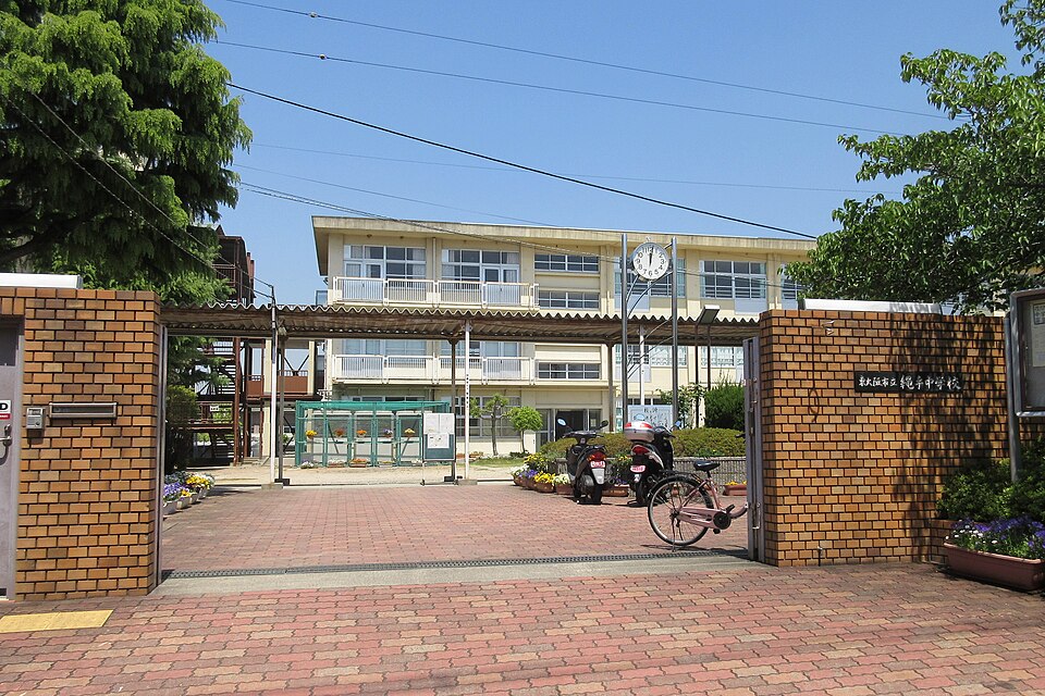 東大阪市四条町17-15貸家の周辺写真