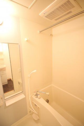 バス・シャワールーム　同タイプ参考写真　グレースコート白鷺坂 グレースコート白鷺坂