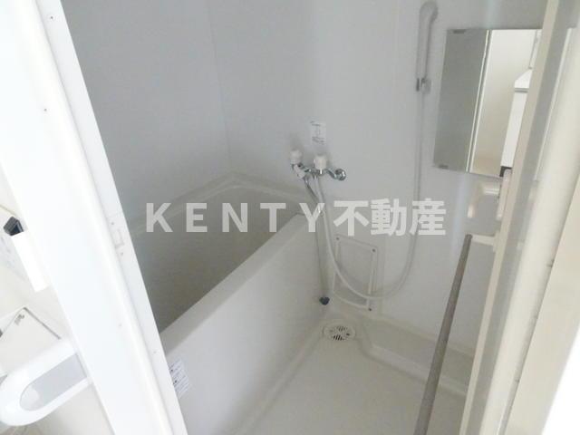 バス・シャワールーム　落ち着いた空間のお風呂です