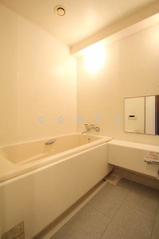 バス・シャワールーム　追い焚き・浴室乾燥機付きバス