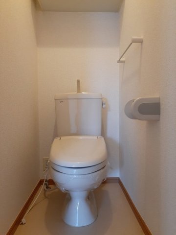 トイレ　シンプルで使いやすいトイレです
