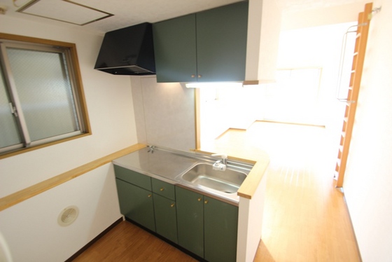 キッチン　※他部屋のお写真になります