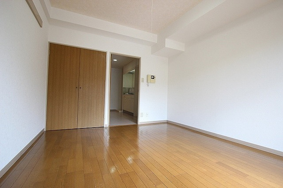 居室・リビング　※掲載写真は同マンション別部屋参考写真となります。