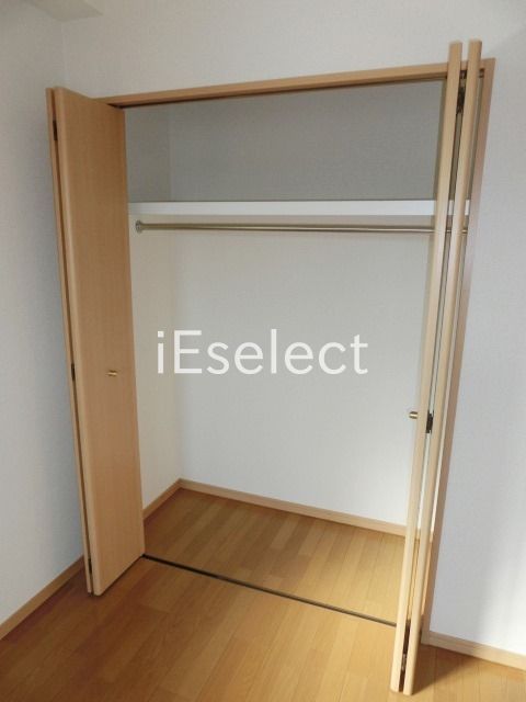 収納　クローゼット付きの洋室です。