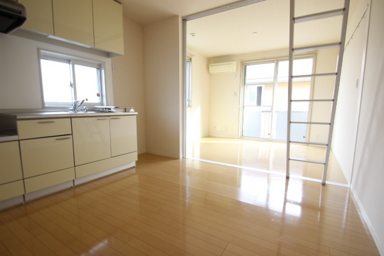 居室・リビング　※別部屋の写真です