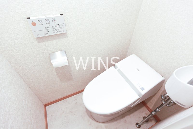 トイレ　別部屋参考写真です