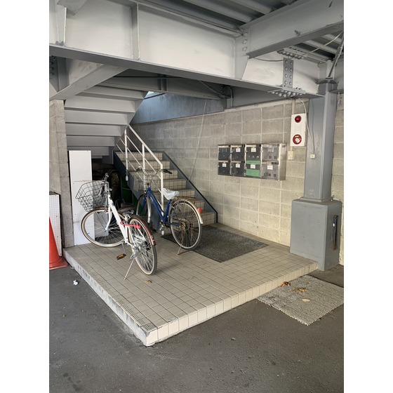エントランス　エントランス