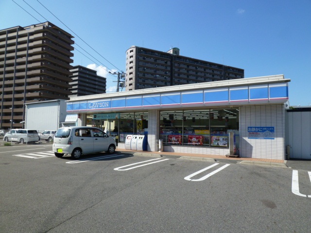 コンビニ　ローソン（コンビニ）まで533m