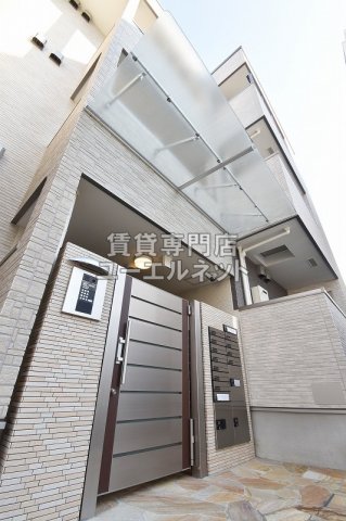 建物外観　綺麗な外観