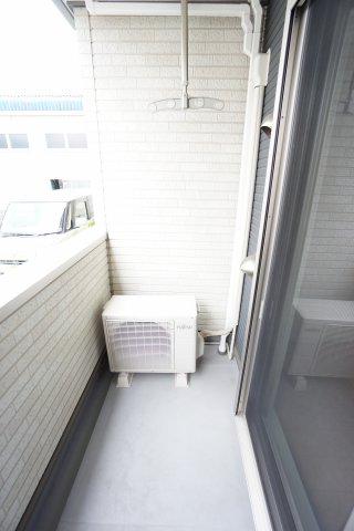 バルコニー　※同物件・反転タイプの写真です。