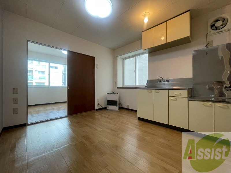 居室・リビング　広くてキレイなお部屋が広がっていて、充実した生活が送れそう。