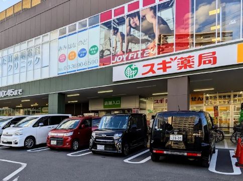 ドラックストア　スギ薬局葛飾白鳥店（ドラッグストア）まで399m