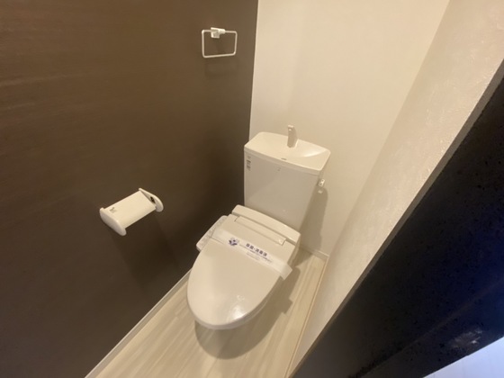 トイレ　※別号室の写真です。