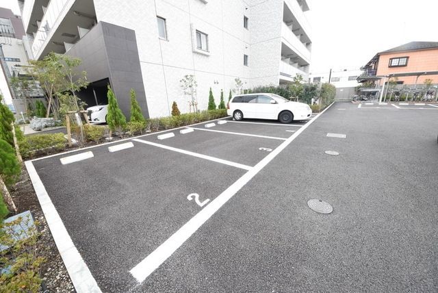 駐車場　敷地内駐車場