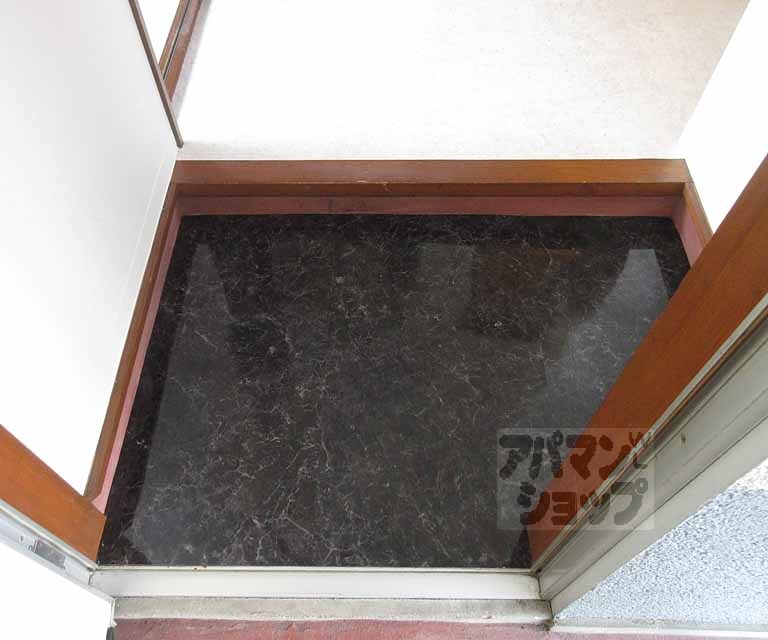 玄関　広々玄関です