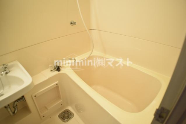 バス・シャワールーム　別部屋参考写真