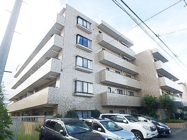 建物外観　しっかりした外観です