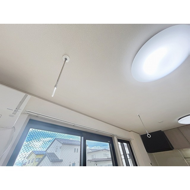 その他設備　室内物干し
