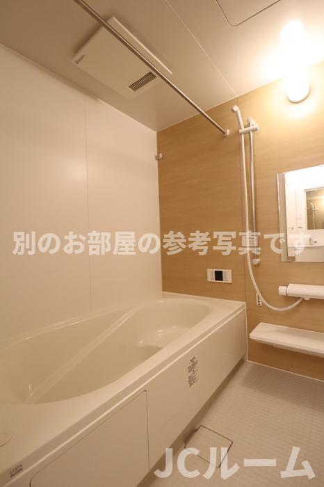 バス・シャワールーム　※同物件の別の別のお部屋の参考写真です