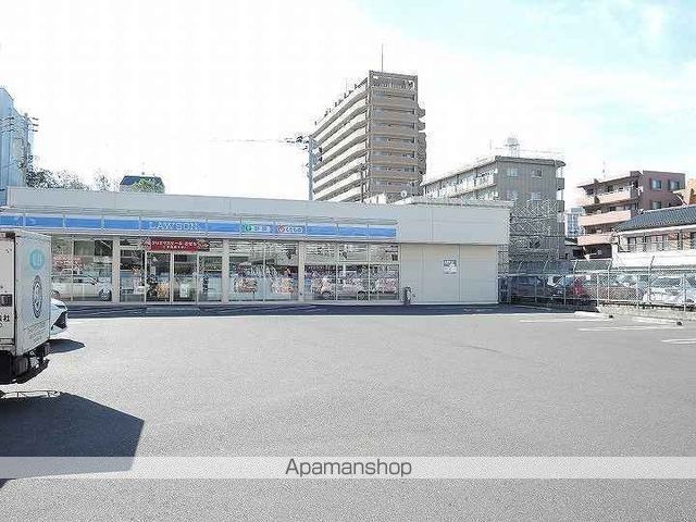 コンビニ　ローソン上荒田店（コンビニ）まで229m