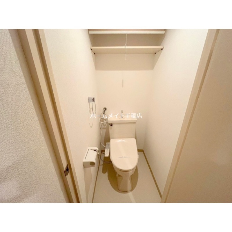 トイレ　ウォシュレット付きで快適な環境です♪