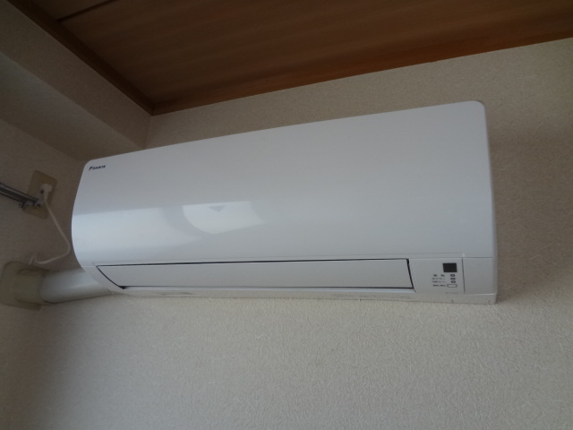その他設備　和室６帖にエアコン１台設置済み！