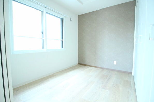 その他部屋・スペース　アクセントクロスがおしゃれなお部屋です♪