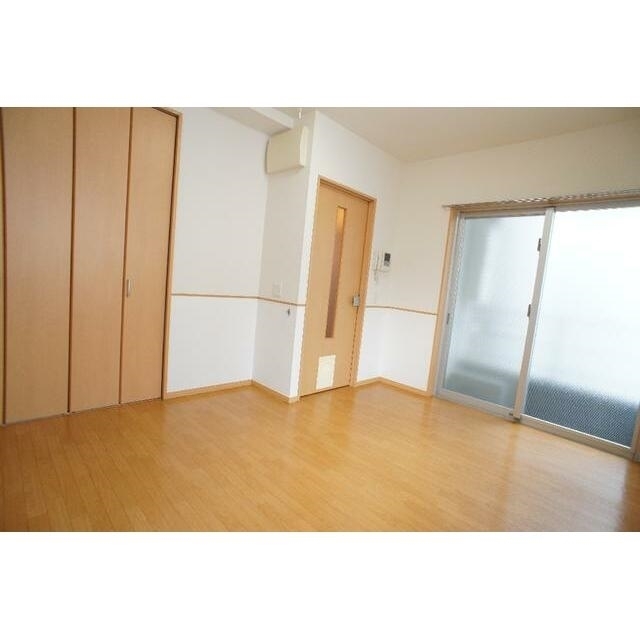 居室・リビング　きれいなお部屋