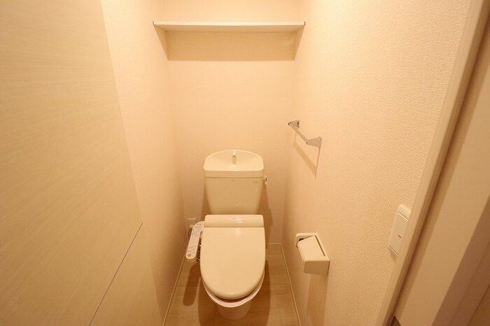 トイレ　落ち着いたトイレです