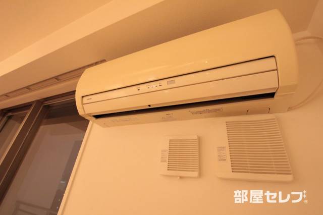 その他設備　エアコンで１年中快適ですね
