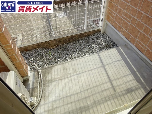 庭　同物件別室写真