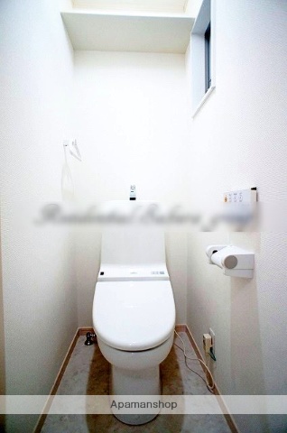 東急東横線 白楽駅 徒歩6分 3階建 築12年のトイレ写真