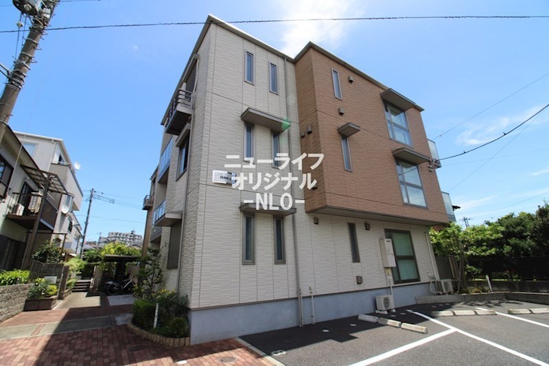 IDAM 1stの外観写真
