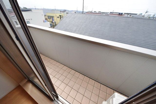 バルコニー　お問い合わせはタウンハウジング調布店まで