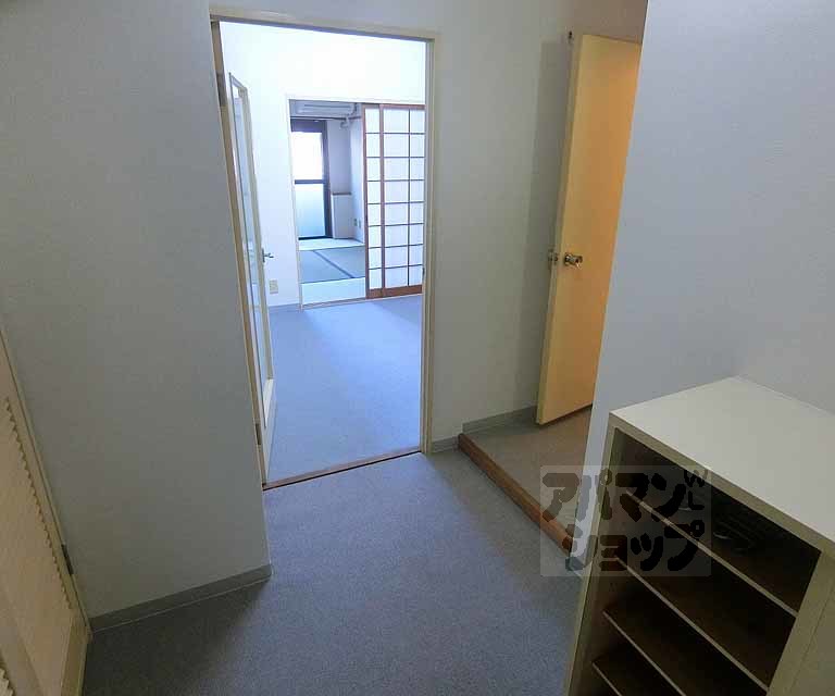 グランドムール五条烏丸の居間写真